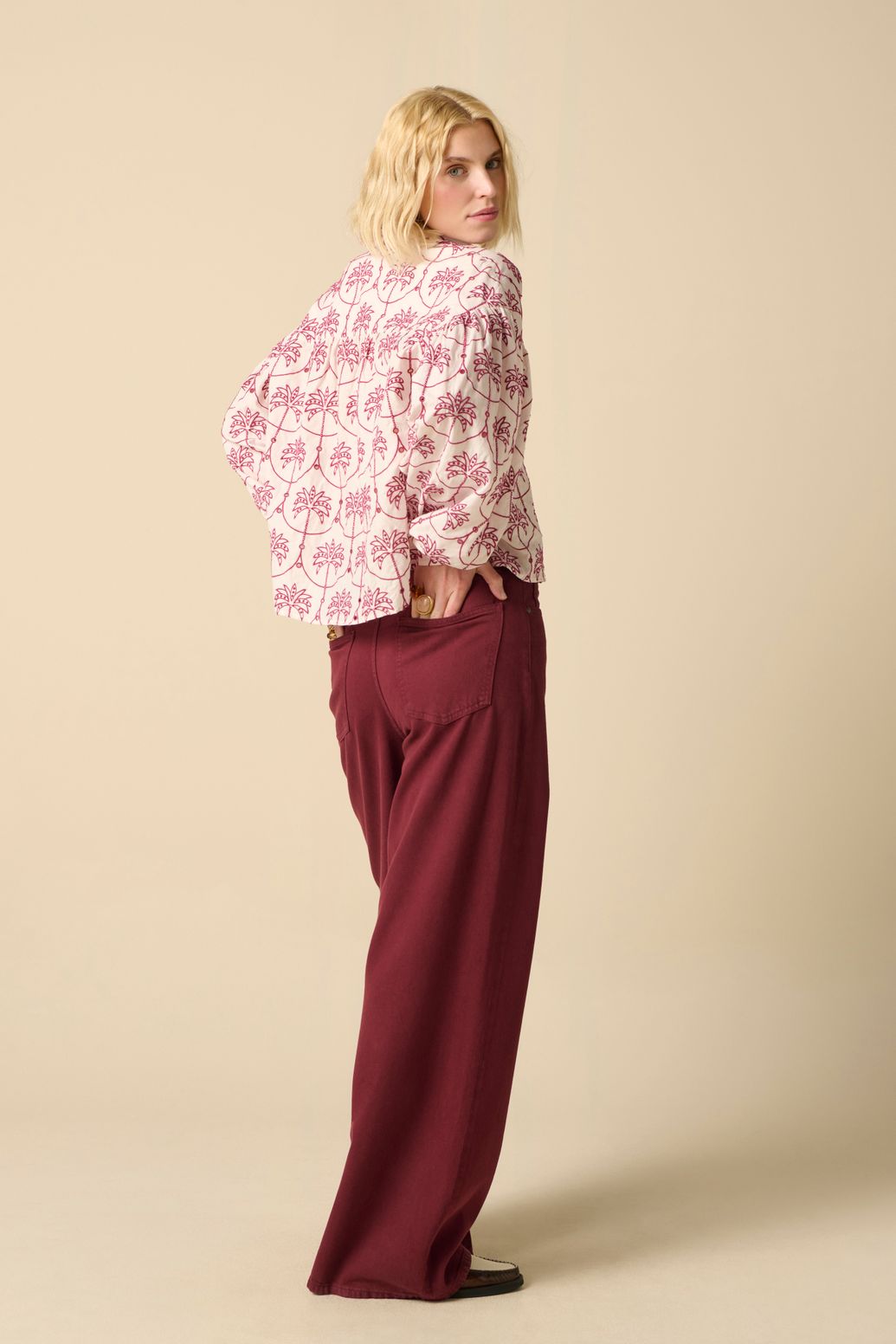 Bluse mit Stickerei - hellrosa