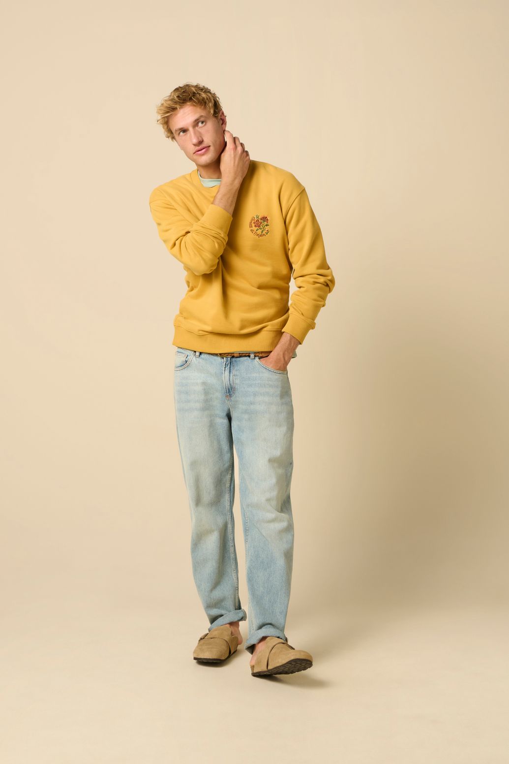 Sweater mit Stickerei - senfgelb
