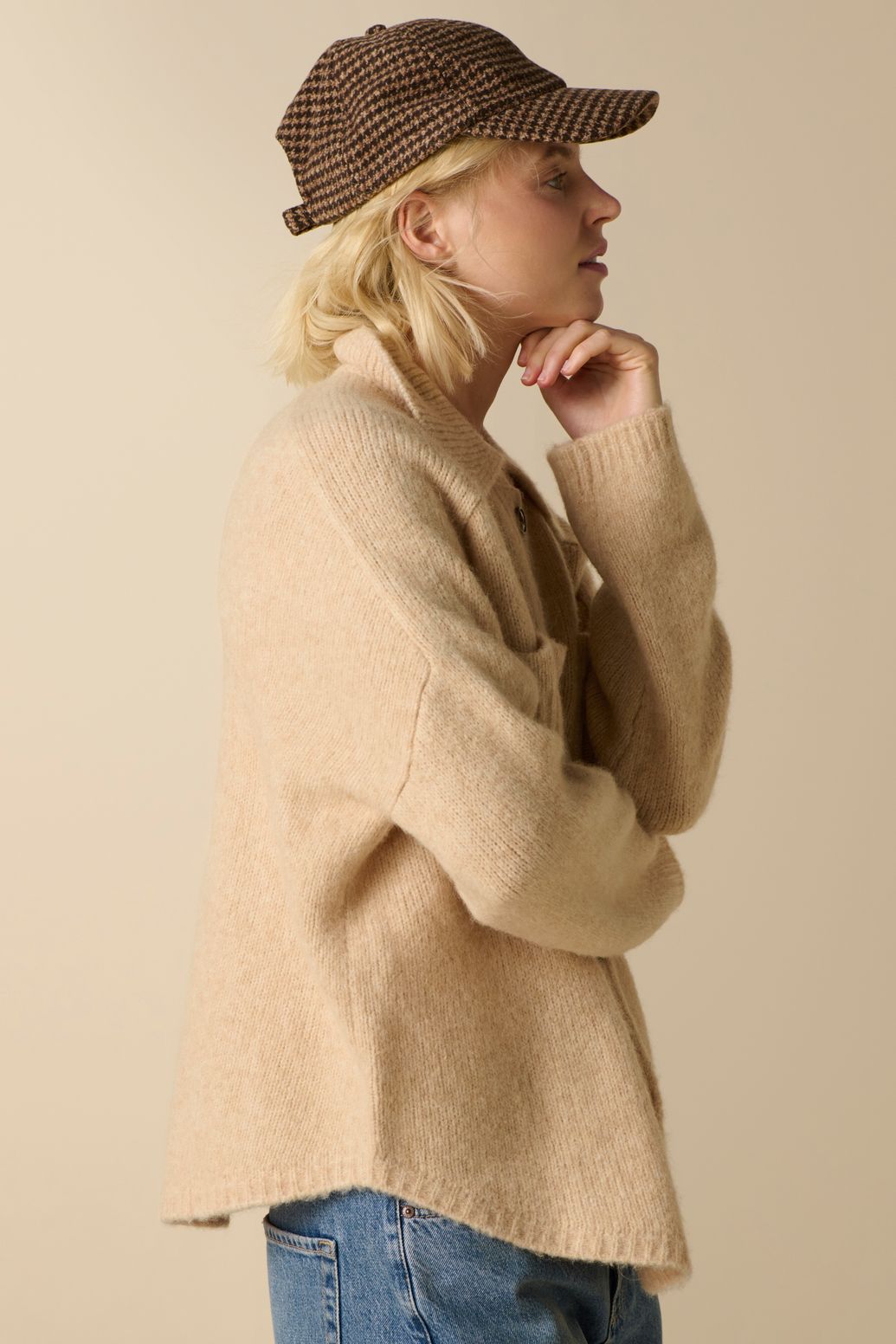 Beige wollen vest