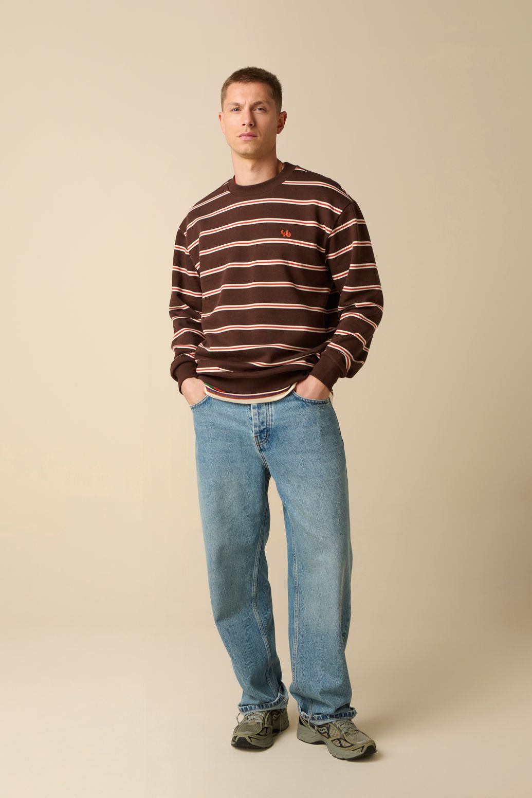 Gestreifter Sweater - dunkelbraun