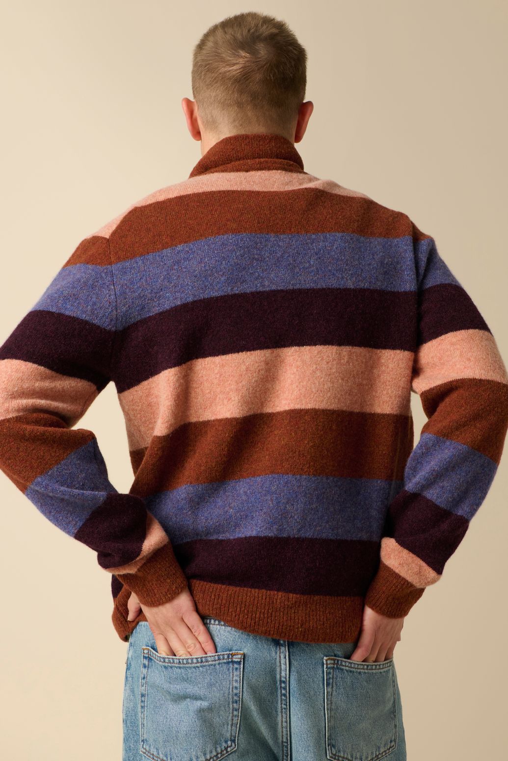 Beige wollen polo trui met strepen