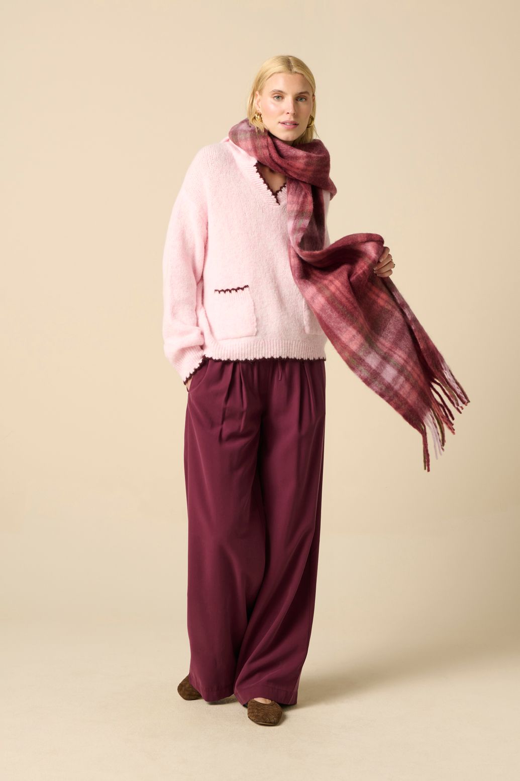 Pull col V - rose clair