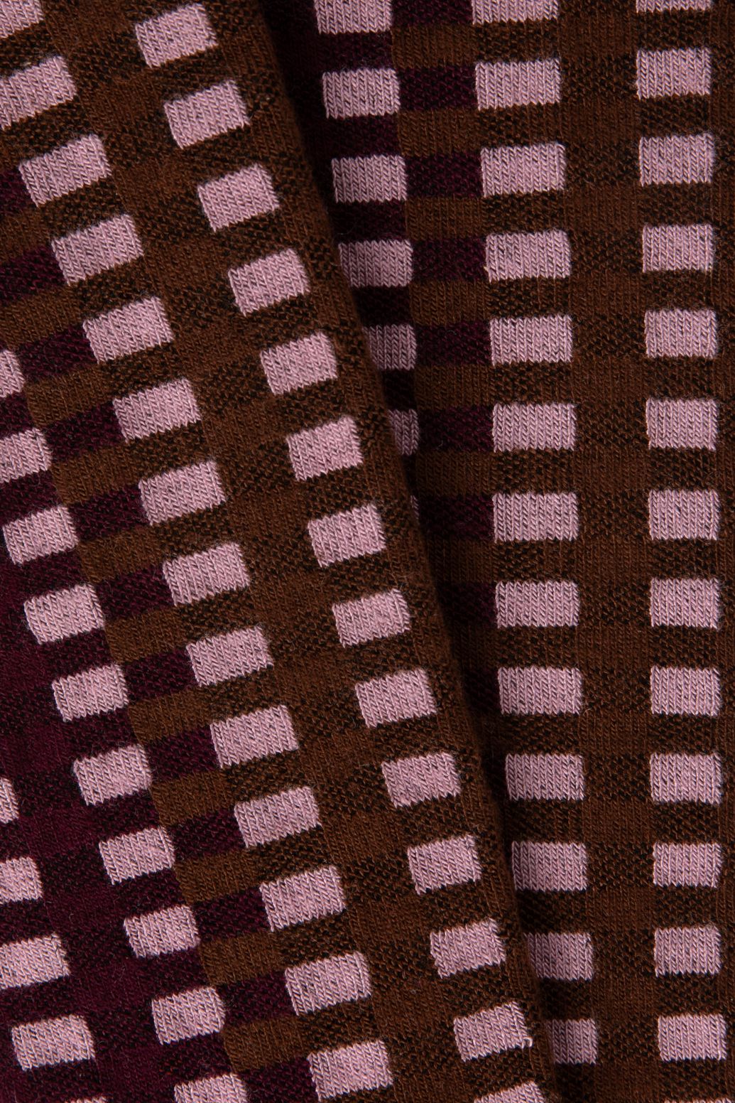 Donkerroze sokken met ruitjes print