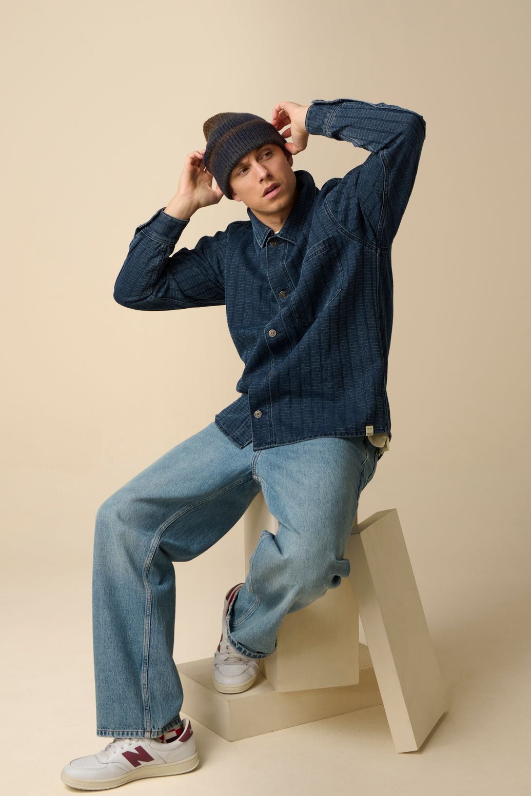 Bonnet tricoté en laine - bleu foncé