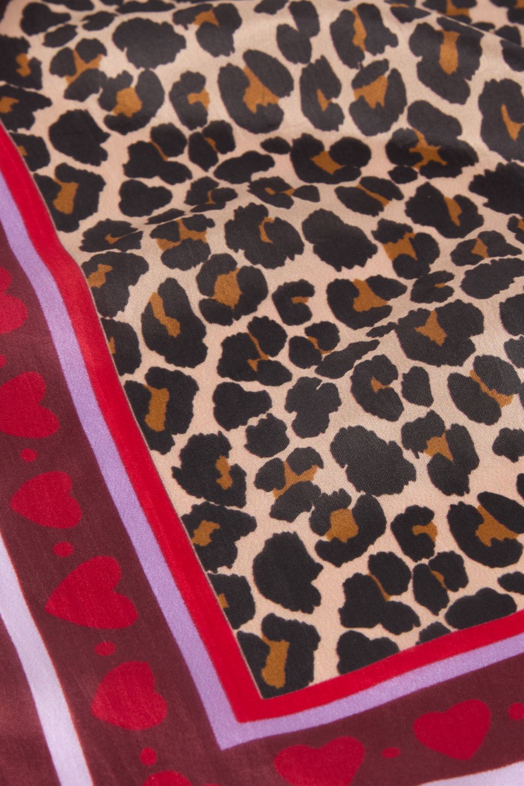 Tuch mit Leoprint - dunkelrot