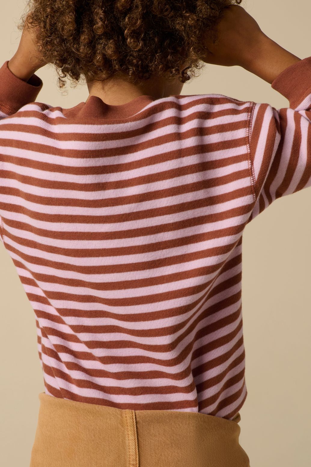 Gestreifter Sweater - braun