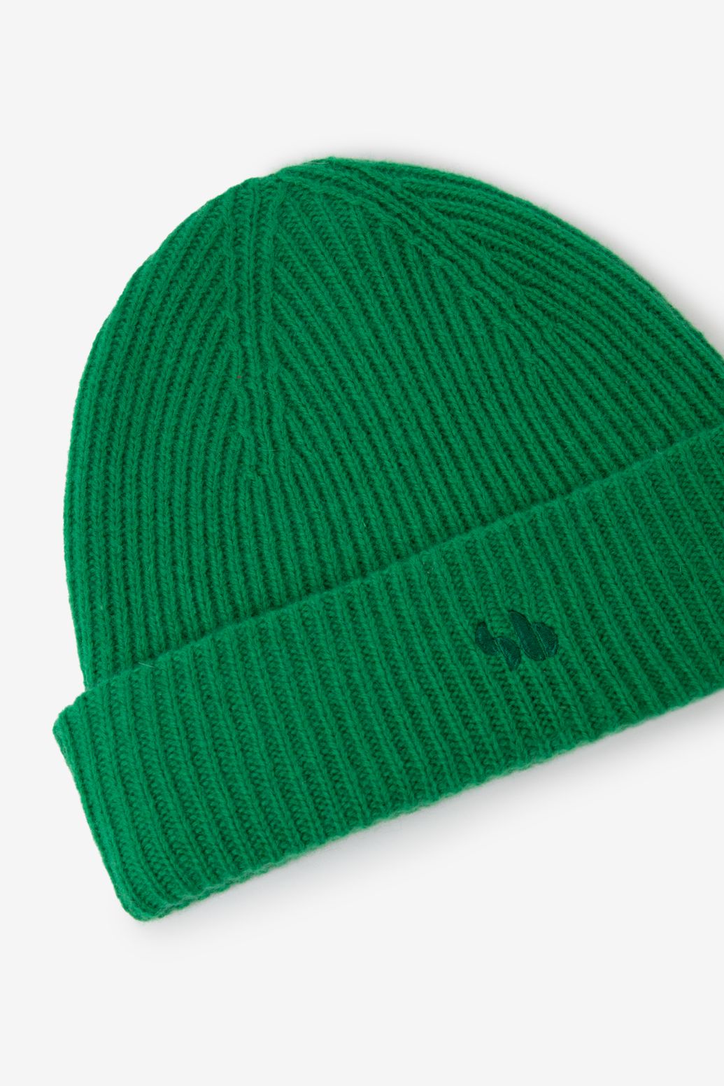 Bonnet tricoté en laine avec broderie - vert