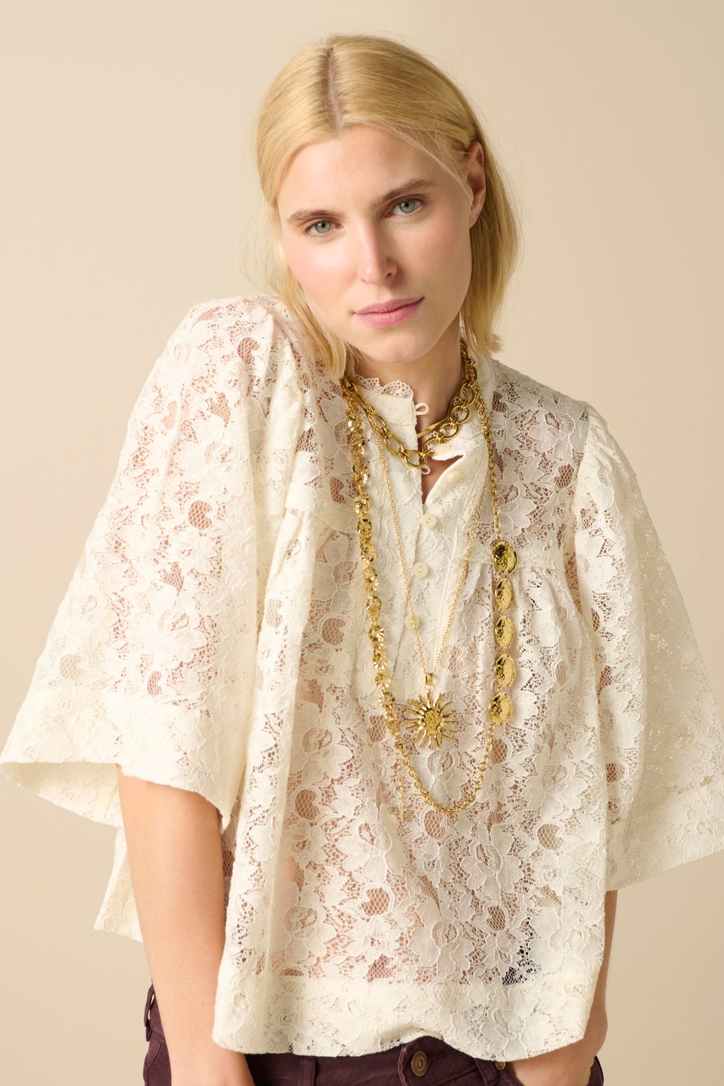 Witte kanten blouse