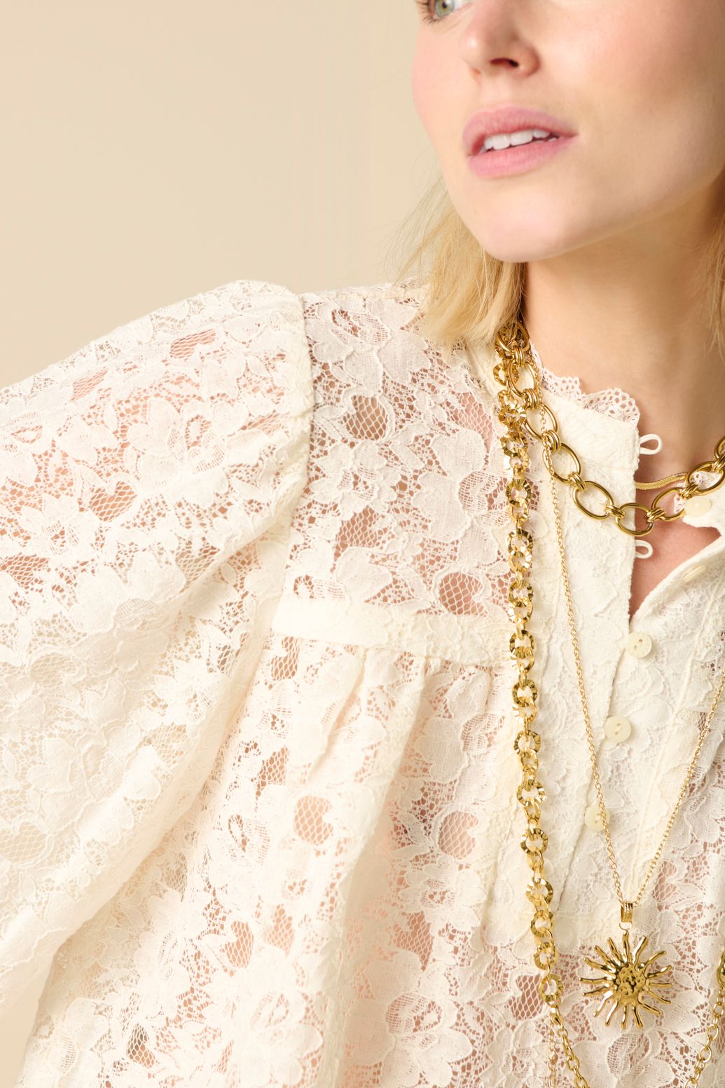 Witte kanten blouse