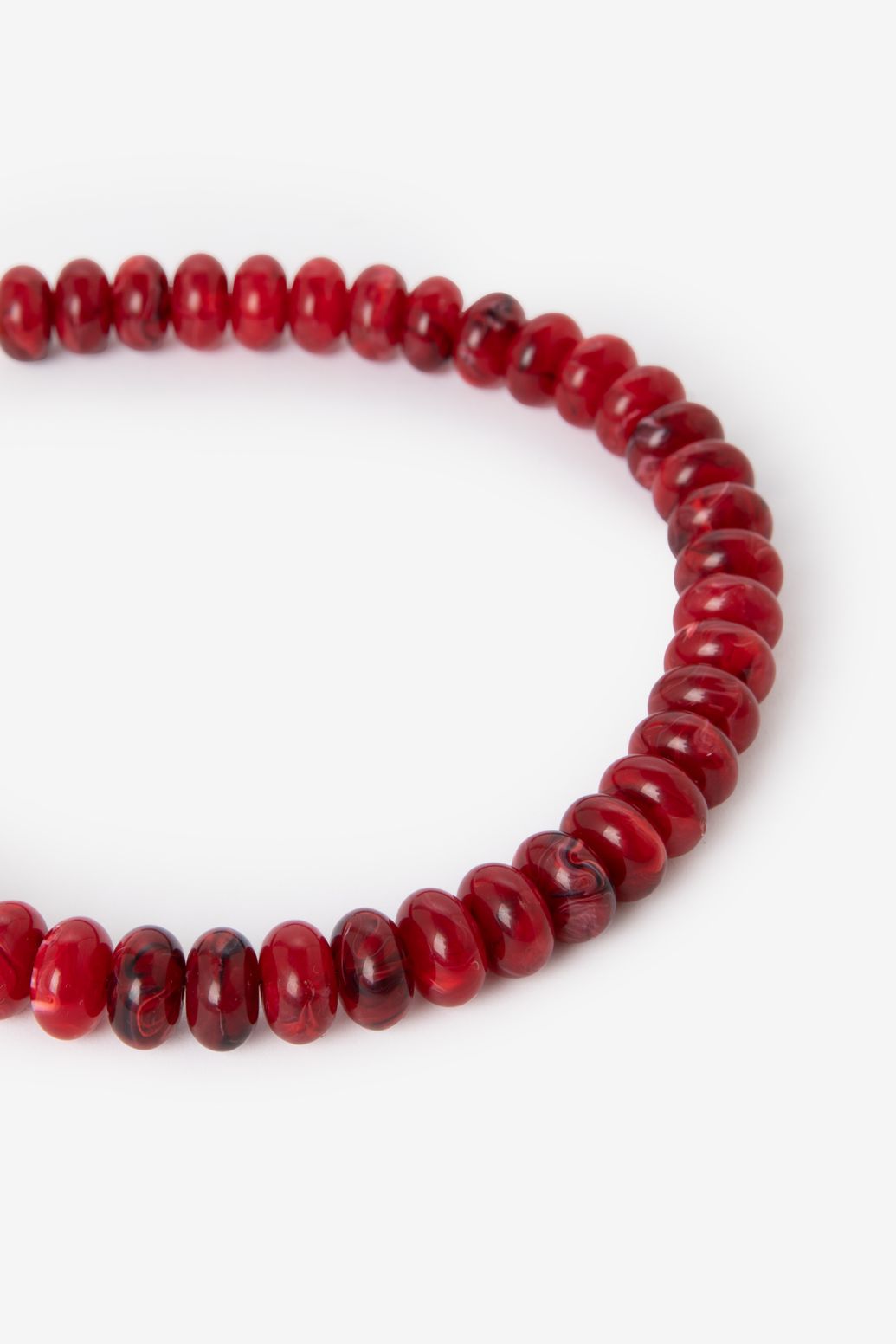 Collier en résine - rouge