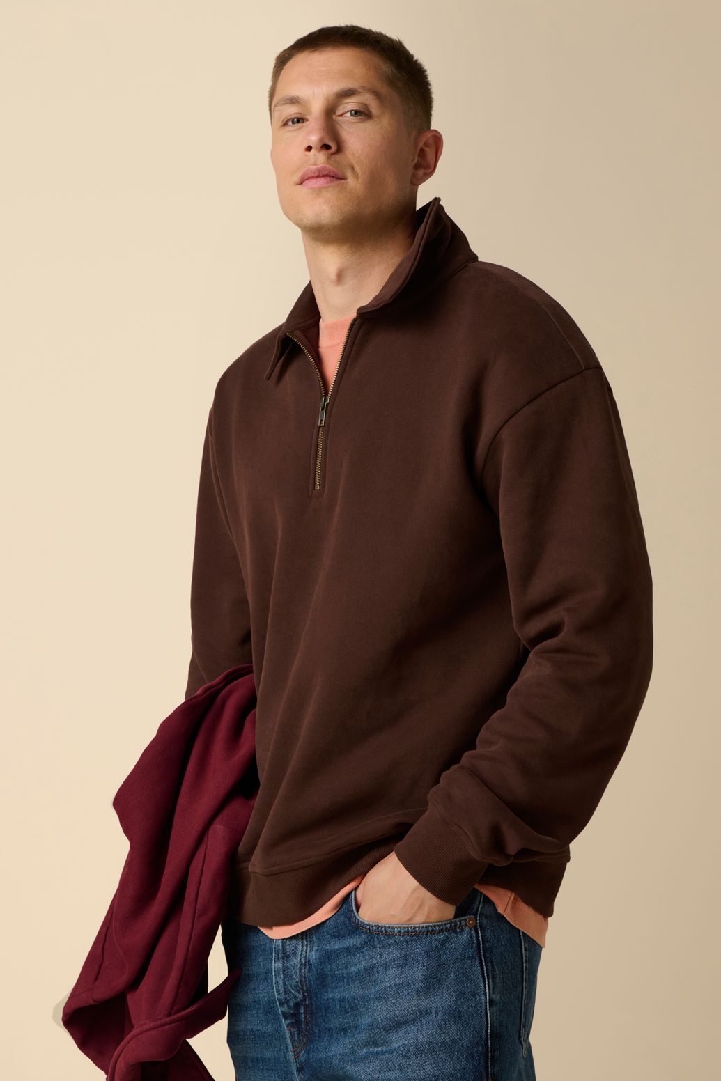 Pull avec col et fermeture éclair - marron foncé