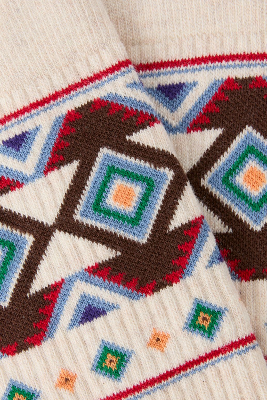 Beige sokken met geometrisch patroon