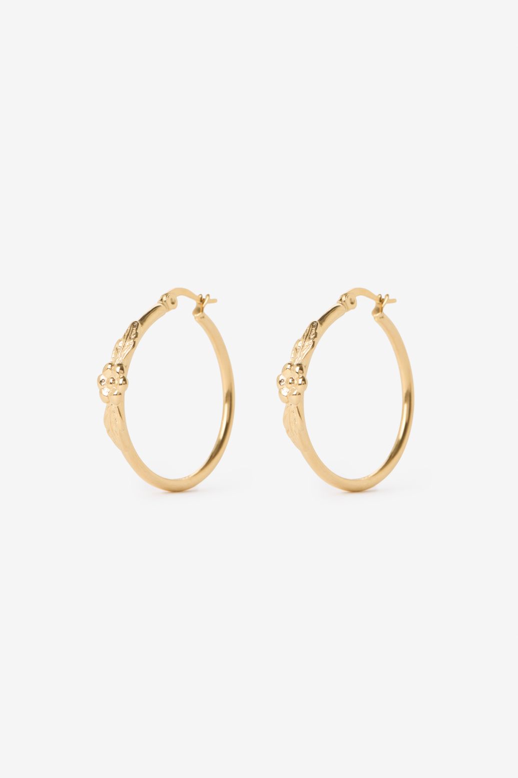 Gold-plated Creolen mit Blumen