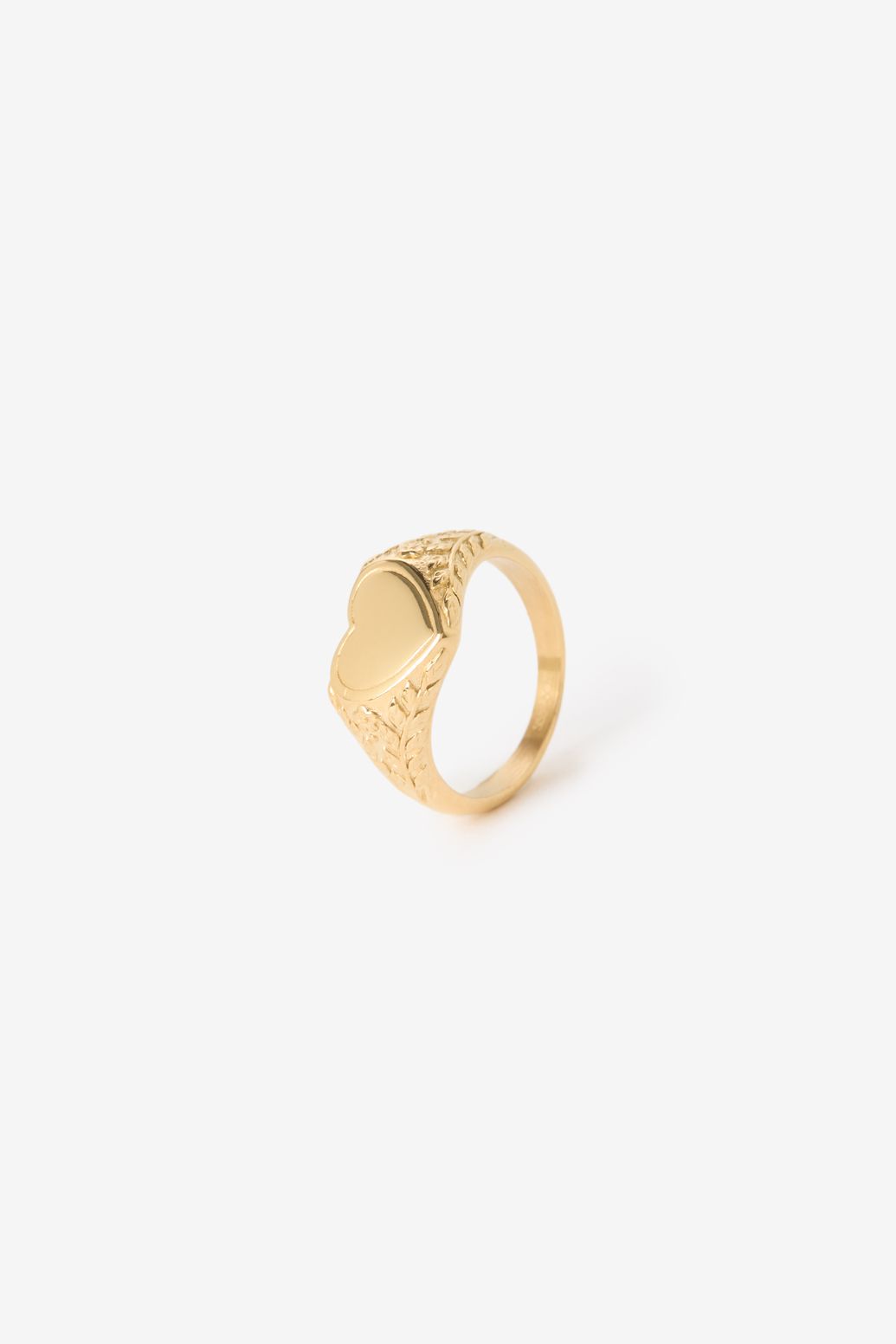 Gold plated ring met hart